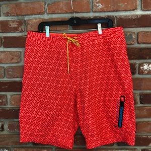 Nike Livestrong Board Shorts Size: 36